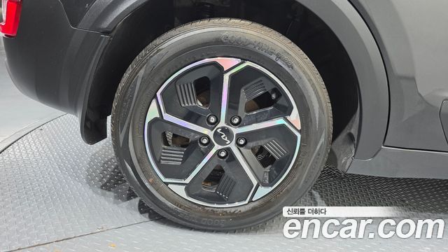 Kia Niro Prestige 2022 — фото 5