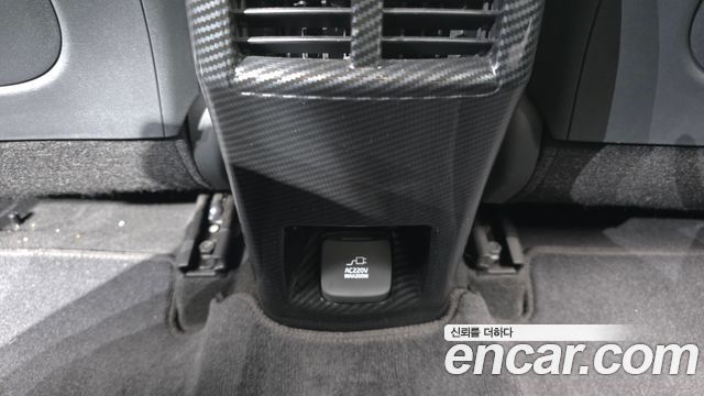 Kia Niro Prestige 2022 — фото 18