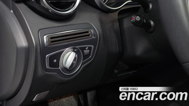 Mercedes-Benz C-Class (W205) C200 Avantgarde 2020 — фото 17