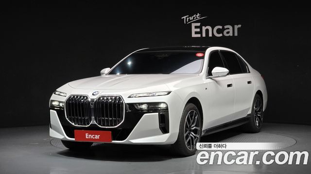 BMW 7 Series (G70) 740i sDrive M Sport