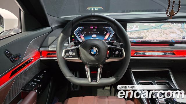 BMW 7 Series (G70) 740i sDrive M Sport 2023 — фото 16