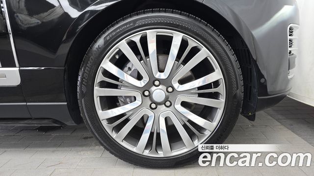Land Rover Range Rover (IV) 5.0 SC AB LWB 2019 — фото 27