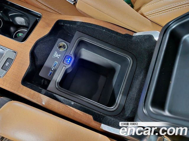 Land Rover Range Rover (IV) 5.0 SC AB LWB 2019 — фото 42