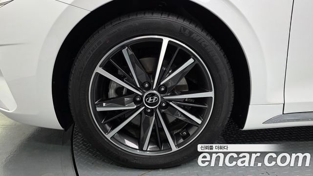 Hyundai Grandeur (IG) 2.5 Premium Choice 2021 — фото 5