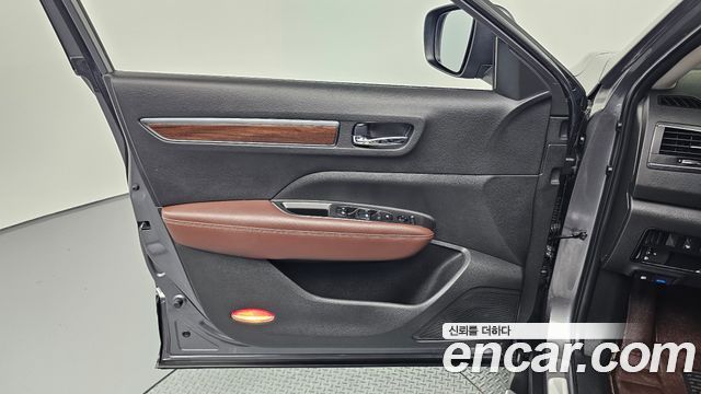 Renault Korea QM6 2.0 LPe RE Signature 2WD 2020 — фото 24