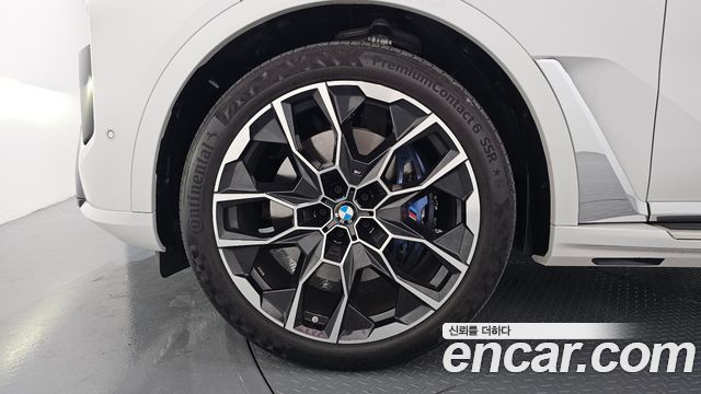 BMW X7 (G07) xDrive 40i M Sport 6STR 2025 — фото 5