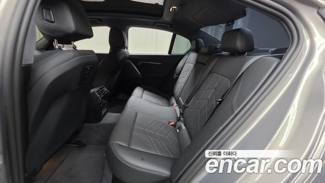 BMW 5 Series (G60) 520i 2025 — фото 12