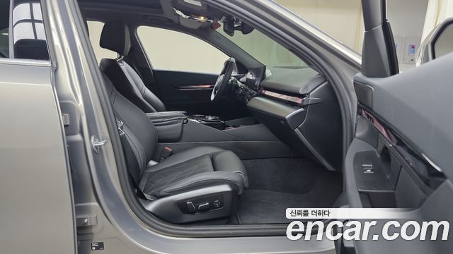 BMW 5 Series (G60) 520i 2025 — фото 26