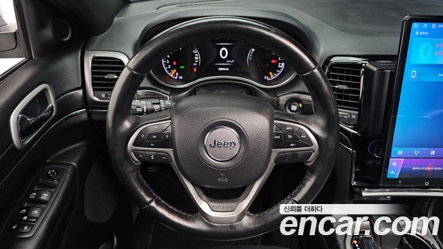 Jeep Grand Cherokee 3.6 Limited WK2 2021 — фото 13