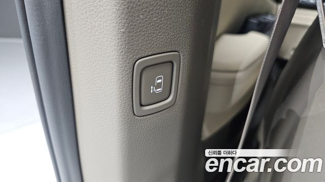 Kia Carnival (IV) Diesel 9-Seater Prestige 2023 — фото 18