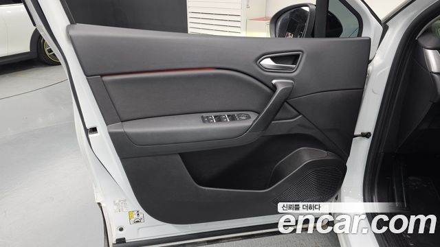 Renault Korea Captur 1.3 TCe Intens 2020 — фото 30