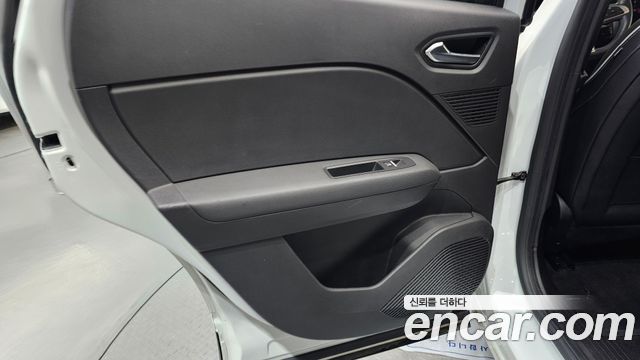 Renault Korea Captur 1.3 TCe Intens 2020 — фото 31