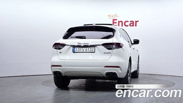 Maserati Levante 3.0 Diesel AWD GranLusso 2018 — фото 4