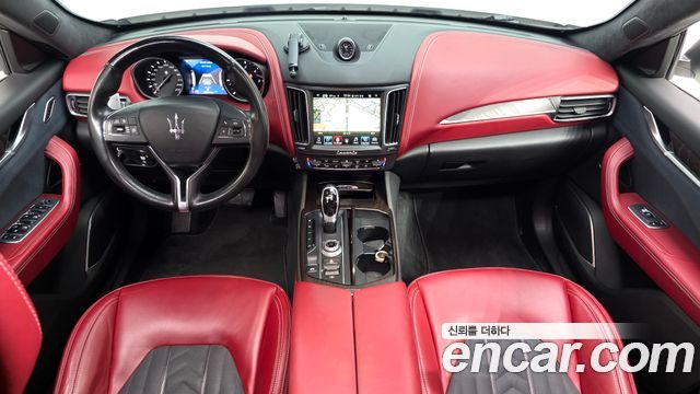 Maserati Levante 3.0 Diesel AWD GranLusso 2018 — фото 7