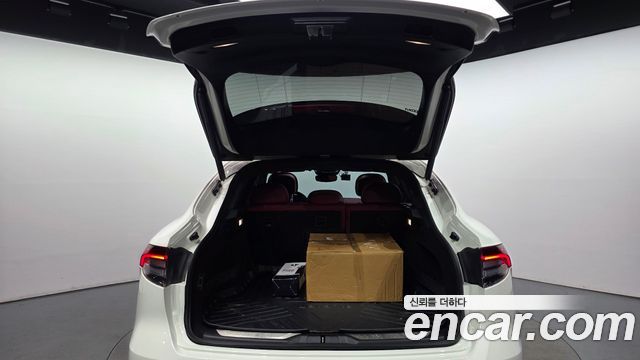 Maserati Levante 3.0 Diesel AWD GranLusso 2018 — фото 24