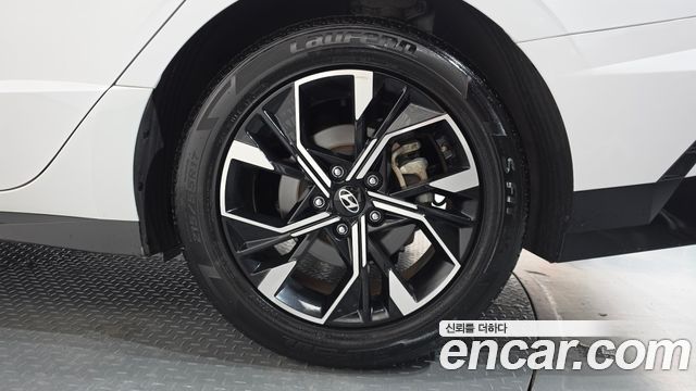 Hyundai Sonata The Edge (DN8) 2.0 Premium 2024 — фото 21