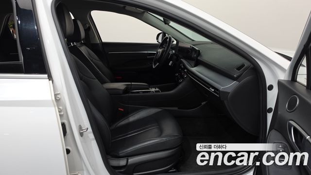 Hyundai Sonata The Edge (DN8) 2.0 Premium 2024 — фото 26