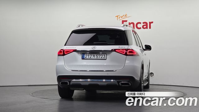 Mercedes-Benz GLE-Class (W167) GLE300d 4MATIC 2019 — фото 4