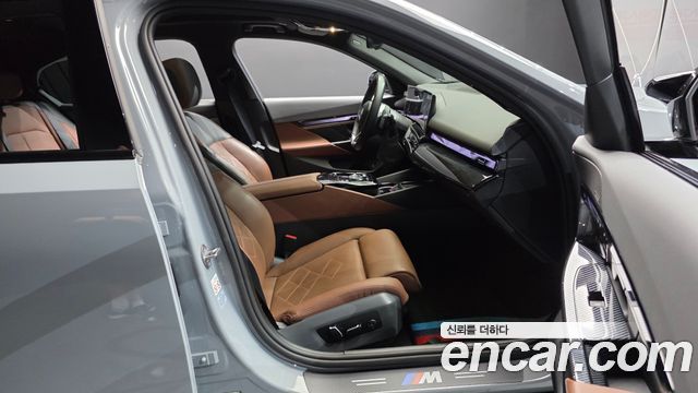 BMW 5 Series (G60) 530i xDrive M Sport 2024 — фото 26