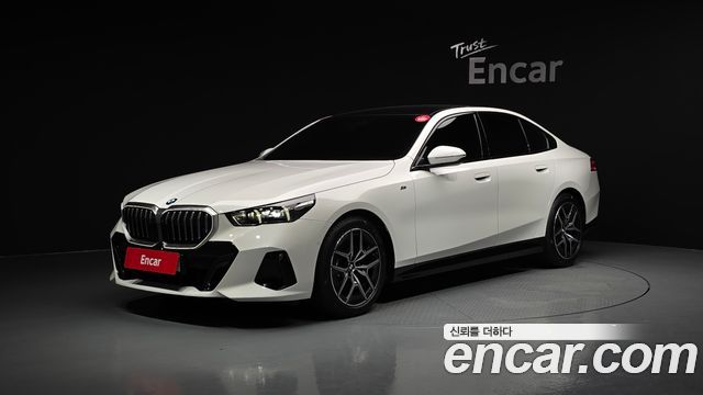 BMW 5 Series (G60) 520i M Sport 2025 — фото 1