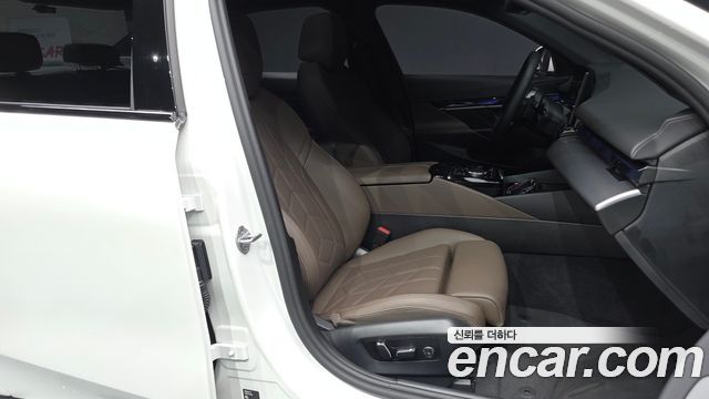 BMW 5 Series (G60) 520i M Sport 2025 — фото 11