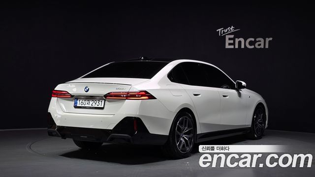 BMW 5 Series (G60) 520i Special Edition 2025 — фото 2
