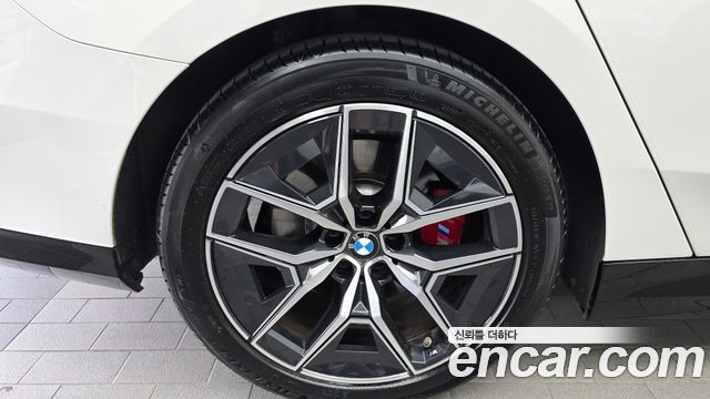 BMW 5 Series (G60) 520i Special Edition 2025 — фото 5