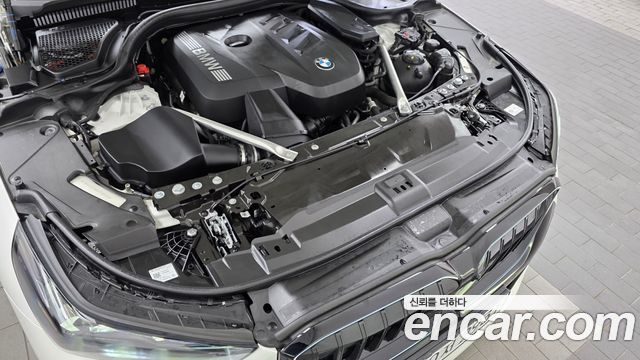 BMW 5 Series (G60) 520i Special Edition 2025 — фото 6
