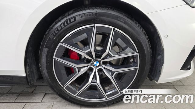 BMW 5 Series (G60) 520i Special Edition 2025 — фото 21