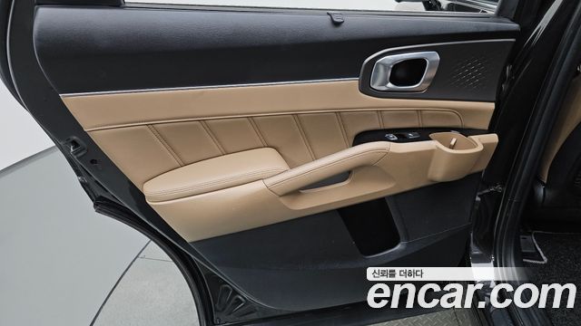 Kia Sorento (IV) Gasoline 2.5T 2WD Noblesse 2024 — фото 25