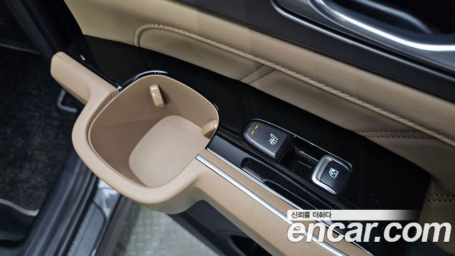 Kia Sorento (IV) Gasoline 2.5T 2WD Noblesse 2024 — фото 31