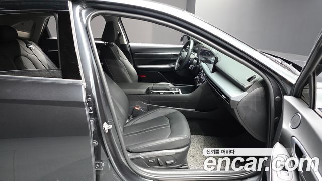 Hyundai Sonata The Edge (DN8) 2.0 Exclusive 2025 — фото 11