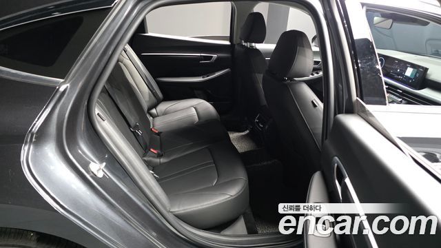 Hyundai Sonata The Edge (DN8) 2.0 Exclusive 2025 — фото 12