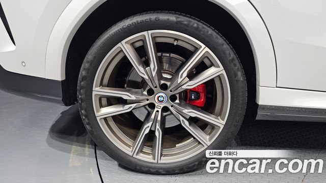 BMW X6 (G06) M50i 2023 — фото 5