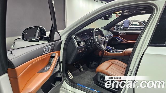 BMW X6 (G06) M50i 2023 — фото 10