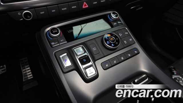 Hyundai Palisade Gasoline 3.8 4WD Calligraphy Black Edition 2024 — фото 9