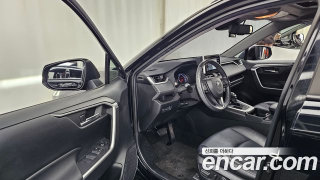Toyota RAV4 (V) 2.5 2WD 2019 — фото 10