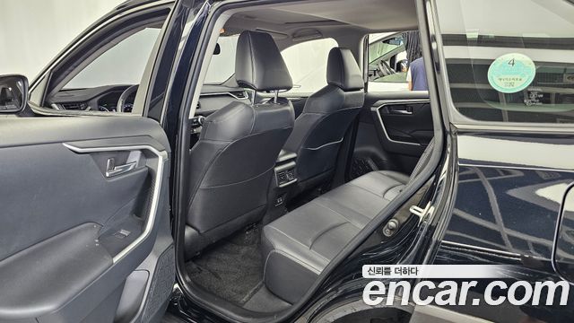 Toyota RAV4 (V) 2.5 2WD 2019 — фото 32