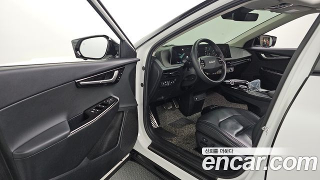 Kia EV6 Long Range Earth 2023 — фото 10