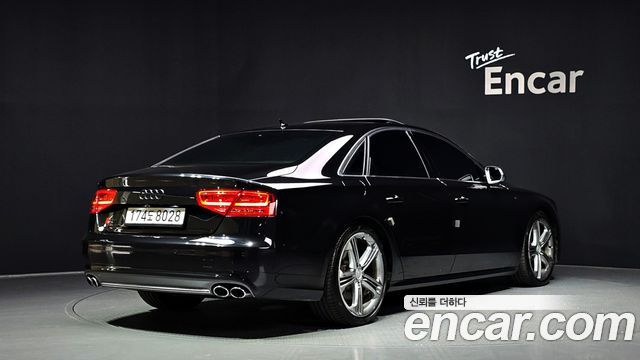Audi S8 4.0 TFSI quattro D4 2014 — фото 2