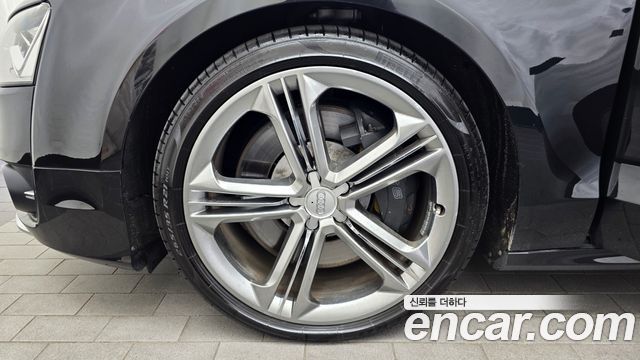 Audi S8 4.0 TFSI quattro D4 2014 — фото 5