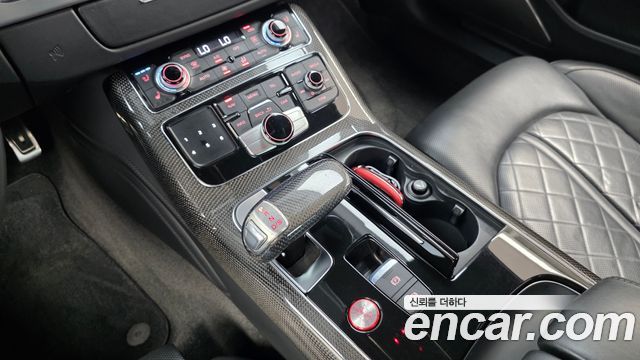 Audi S8 4.0 TFSI quattro D4 2014 — фото 9