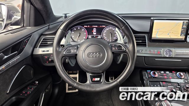 Audi S8 4.0 TFSI quattro D4 2014 — фото 17