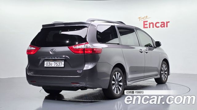 Toyota Sienna 3.5 AWD 2018 — фото 2