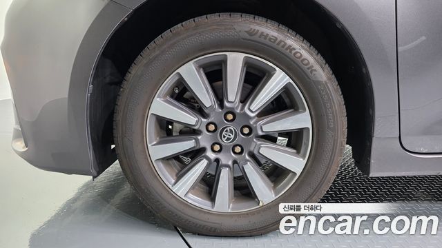 Toyota Sienna 3.5 AWD 2018 — фото 5