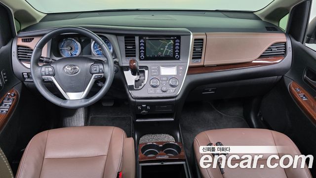 Toyota Sienna 3.5 AWD 2018 — фото 7