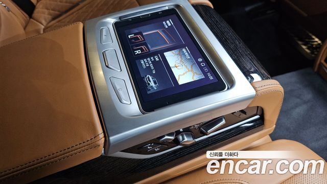 BMW 7 Series (G11) 745Le iPerformance M Sport 2021 — фото 17