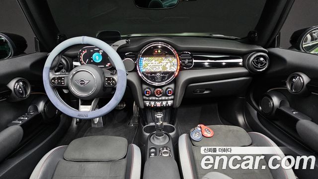 MINI Cooper S Convertible JCW 3rd 2024 — фото 7