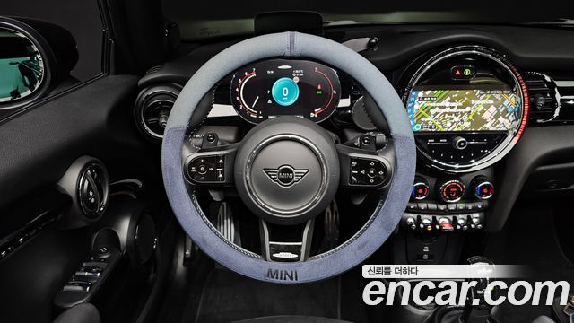 MINI Cooper S Convertible JCW 3rd 2024 — фото 13