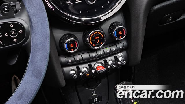 MINI Cooper S Convertible JCW 3rd 2024 — фото 17